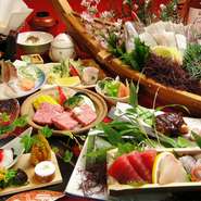 2名様からご利用可能。日本酒あり/生ビール何杯でもOK！『鯛の姿造りクーポン』も使えて(条件あり)宴席はさらに豪華に！※同グループ全員のご注文になります