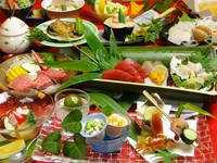 活かしあわびのステーキ＆お刺身や宮崎牛、旬の小鍋などが愉しめる人気の会席