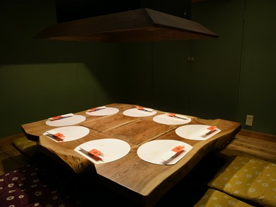 接待や大切な人との時間をゆったりと過ごせる個室