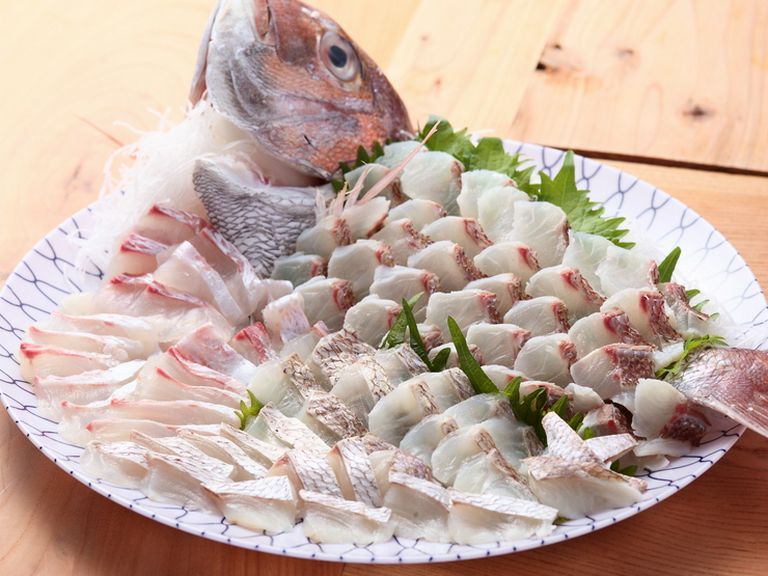 造りなどのお持ち帰りお土産ご予約承ります。ハレの日などに是非