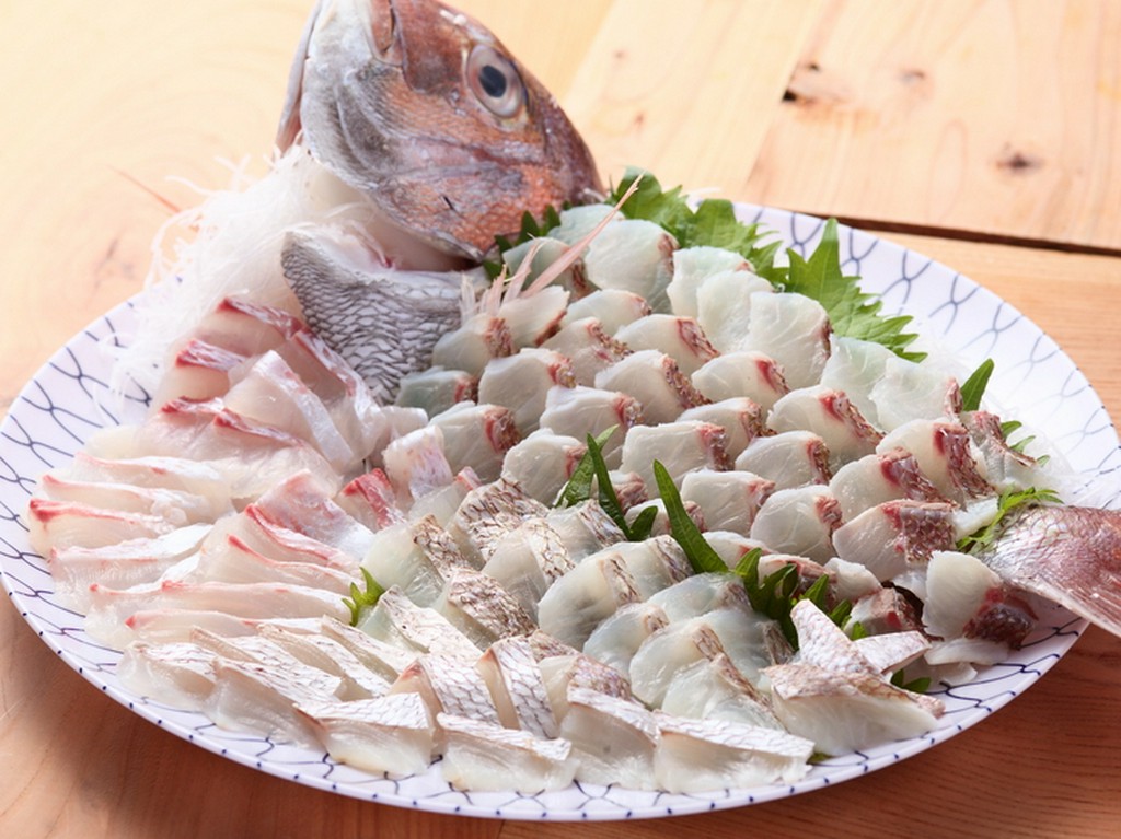 造りなどのお持ち帰りお土産ご予約承ります。ハレの日などに是非