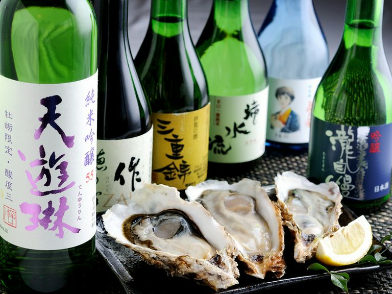 「浦村カキ」と一緒に味わいたい。三重の銘酒も品揃え豊富