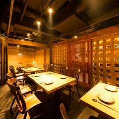 クラブだった名残がある「和モダン空間」