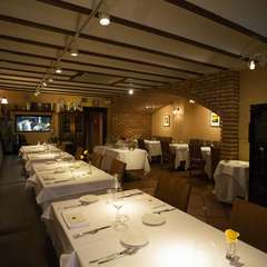 絶品な北イタリア郷土料理を味わう、グルマンたちの会食に