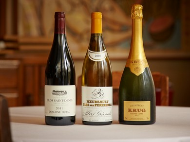 料理の邪魔をしないワインをバランスよくセレクト