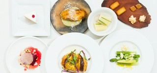 田辺シェフがつくるウェディングのために特別に構成されたコース