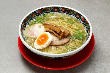 一度は食べて欲しい、お店の自慢の味　『味彩塩拉麺』