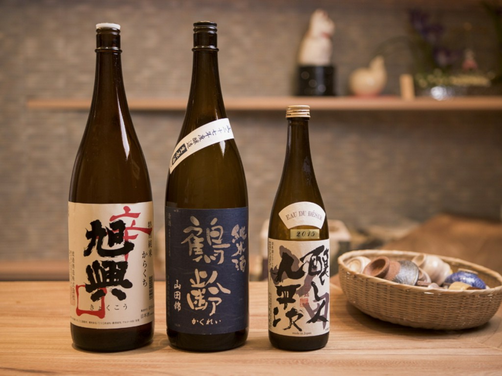 料理に合わせた美味しいお酒を、ゆっくりと楽しめます