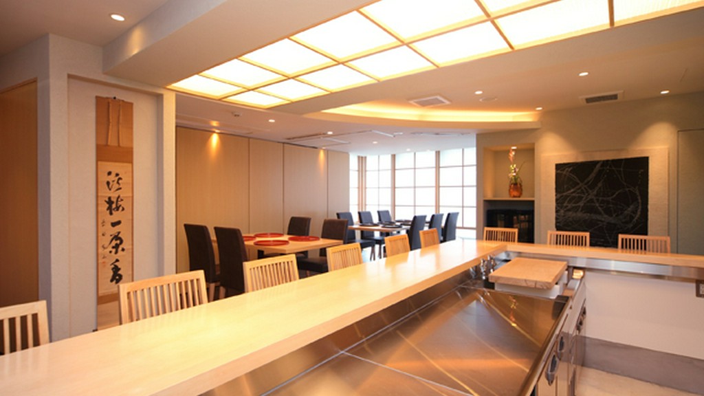 生花や、掛け軸などが、凛とした素敵な雰囲気をつくります