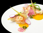 天然真鯛とホタテのソテー-ソースサフラン