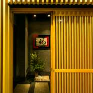 お部屋までの雰囲気や臨場感の演出も大切にしております。