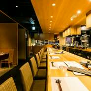 雰囲気の意良いカウンター席はデートでの利用にも最適な特等席です。