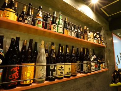 オーダーに迷う程の品揃え、さらなる隠し酒も存在します
