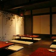 店内はとても清潔感があり、落ち着いた雰囲気。
居心地満点の個室はついつい長居をしてしまいます。