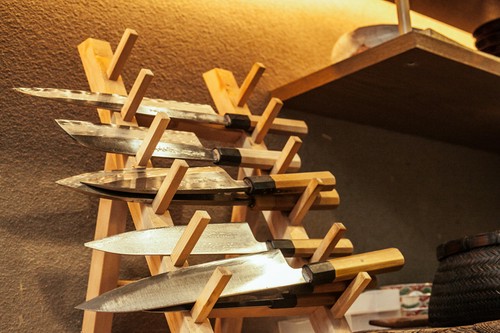 魂を宿したような輝きを放つ道具たち