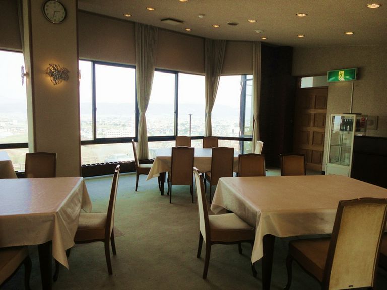 団体での会食やセミナーに。個室でゆっくり過ごせます