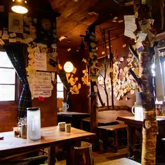 身内みんなの思いが込められたお店は、温もりが溢れています