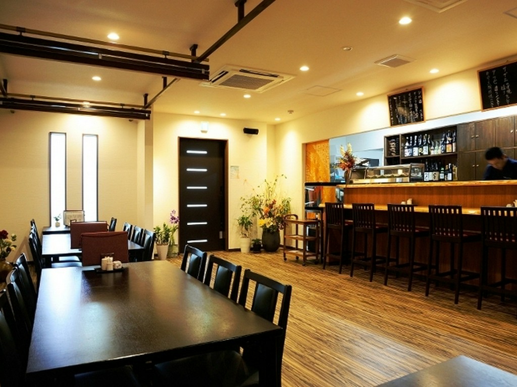 開放感のある店内は最大30名まで、ゆったりと宴会ができます