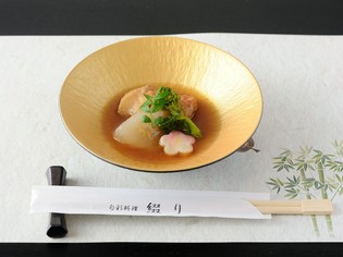 こだわりの出汁ととろみのついた餡が自慢の『煮物』