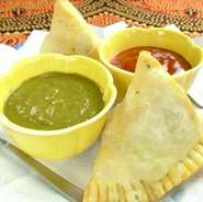 料理写真、サモサ