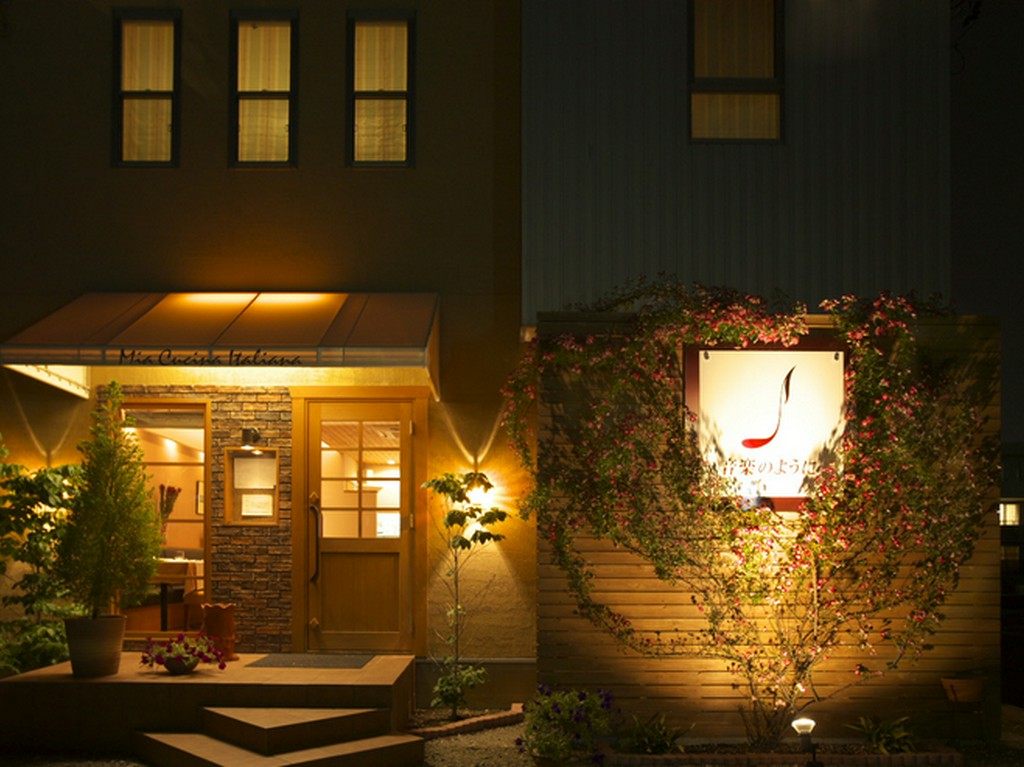 癒やし空間へようこそ。オシャレな雰囲気の中でくつろげます