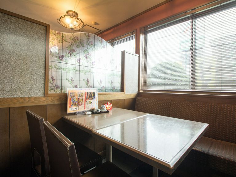 ドライブデートの途中、ランチタイムで立ち寄って