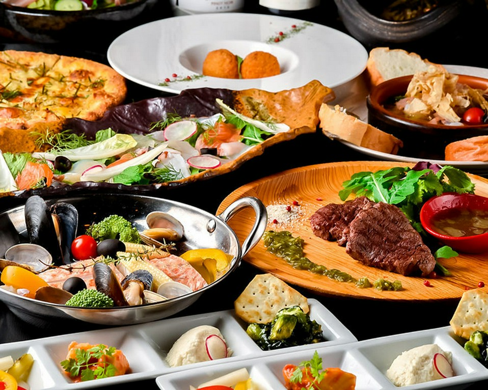 最上級A5ﾗﾝｸを使用、黒毛和牛の炙りステーキ＆
出汁の利いた魚介のアクアパッツァ等
お腹一杯楽しめます