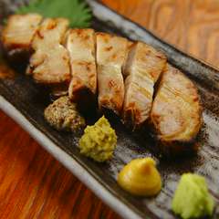 自家製！　厚切りベーコンの炭炙り