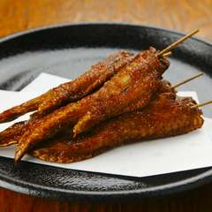 一度味わったらやみつきになる味が、人気の理由　カリッとした食感がたまらない　『手羽先からあげ』