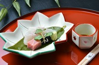 鯛・鮪・細魚・水前寺海苔・防風・山葵・