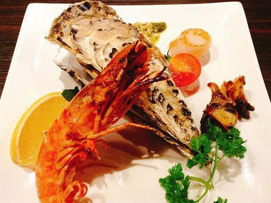 完全個室完備！海鮮焼盛り合わせが個人盛の5000円コース