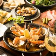 おしゃれなスパニッシュ・タパスを中心に味、価格、共にご満足頂けるコースです♪
金曜日＆祝前日も、クーポン利用で5000→4500円になります☆
さらに、パーティーオプションもご用意！！お気軽にご相談下さい。