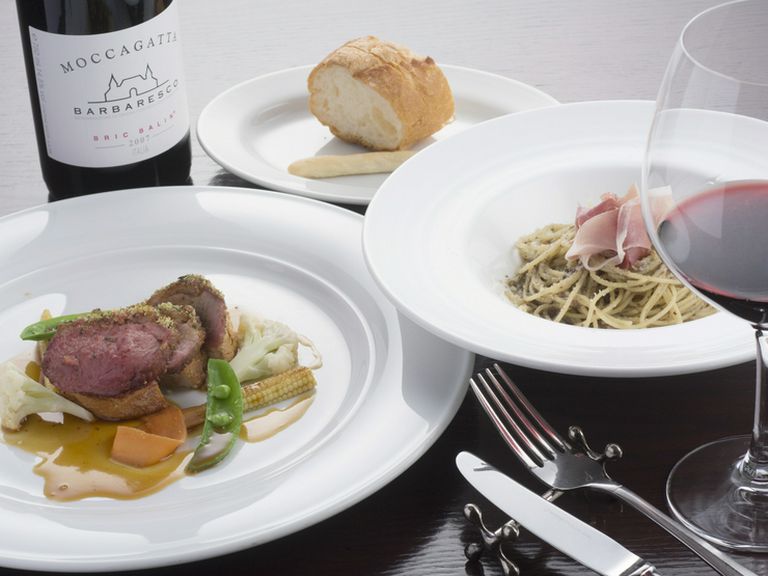 2名様より、コース料理のご予約承ります