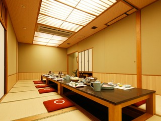 掘りごたつのくつろげる和室