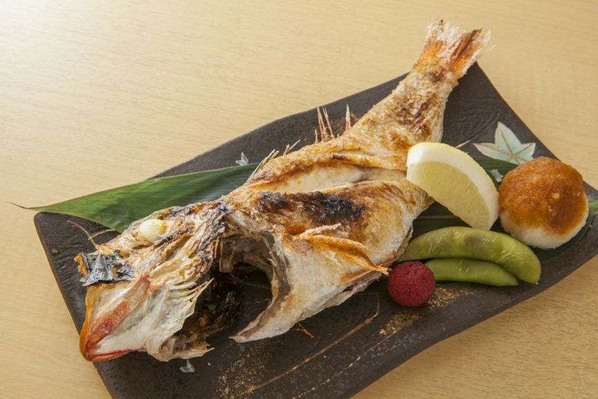 朝にとれた刺身用ののどぐろを焼きで『のどぐろ焼き』