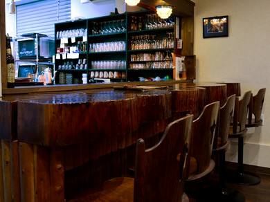 洋酒好き、とくにワイン好きにはたまらない品ぞろえ