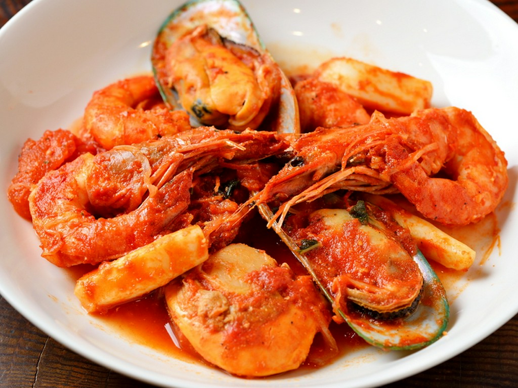 シーフードのトマト煮込み