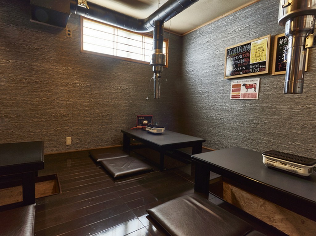 大人から子供まで利用できるお店。家族の団欒にどうぞ。