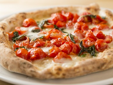 伝統的な製法を忠実に守ったレシピのピッツァ『PIZZA　STG』（限定10食）