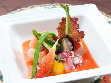 旬の食材にひと手間をかけて、アクセントと味の変化を楽しむ