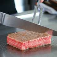味わうほどに広がる上質な旨み『神戸牛のステーキ』