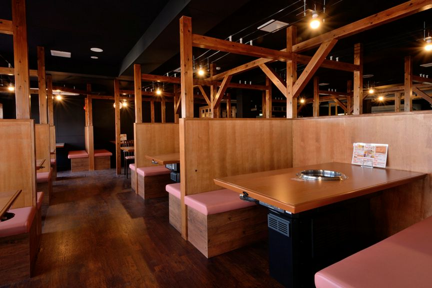 174名まで収容可能。大人数での宴会も楽しめる広々空間