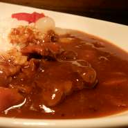 ・牛タン＆牛すじ煮込みカレー・けゐとく風武蔵野肉汁うどん・胡麻香る特製ピリ辛かるびクッパ・ジューシィミートグラタン・などなど