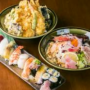 和食の腕を存分にふるう自慢の料理は、旬の美味しい素材、良質の食材を使っているからこそ、美味しいのはあたり前。それからさらに、驚いて笑顔になる料理が並びます。こだわりのお酒とともにゆっくり堪能できます。