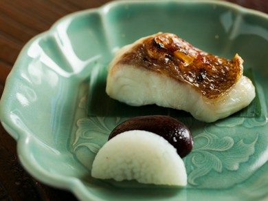 真鯛の若狭焼きの『焼物』。香ばしい皮目も美味。