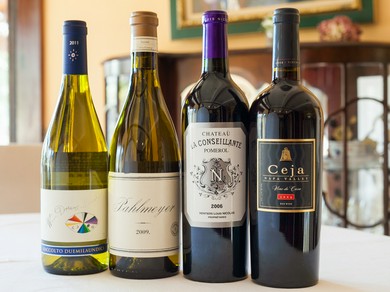 フランス、イタリア、カリフォルニアなどのワインを厳選