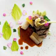 ※表示メニューは一例です。当日のメニュー内容はお問い合わせください。
※写真はイメージです。