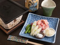 目の前で自ら焼いて！　『みやざき地鶏の鉄板焼き』