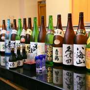 地酒好きなら誰もが知っているような日本酒の銘柄は、ひととおり揃っています。メニューに各銘柄の詳細な説明が書かれているので、料理に合う一杯を選ぶのも楽しいかもしれません。