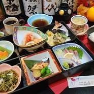 六切り松花堂、茶碗蒸し、ご飯、汁物、香の物
